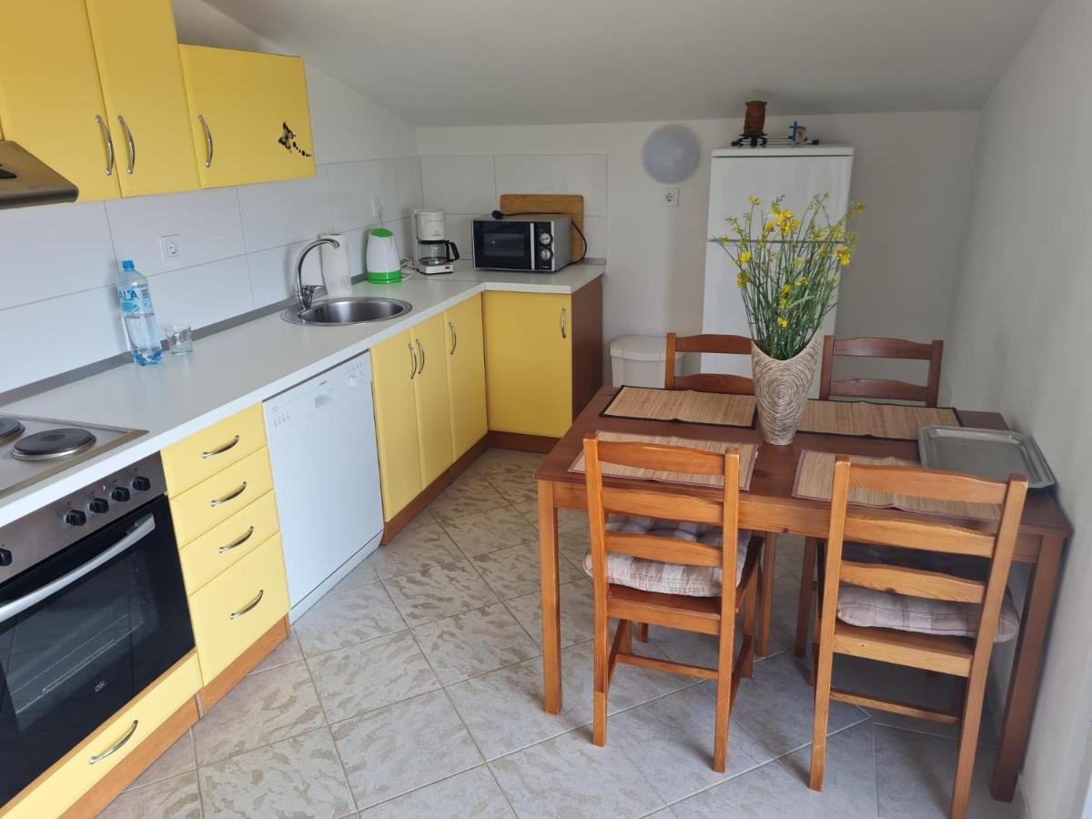 Villa Mena Vir Kültér fotó
